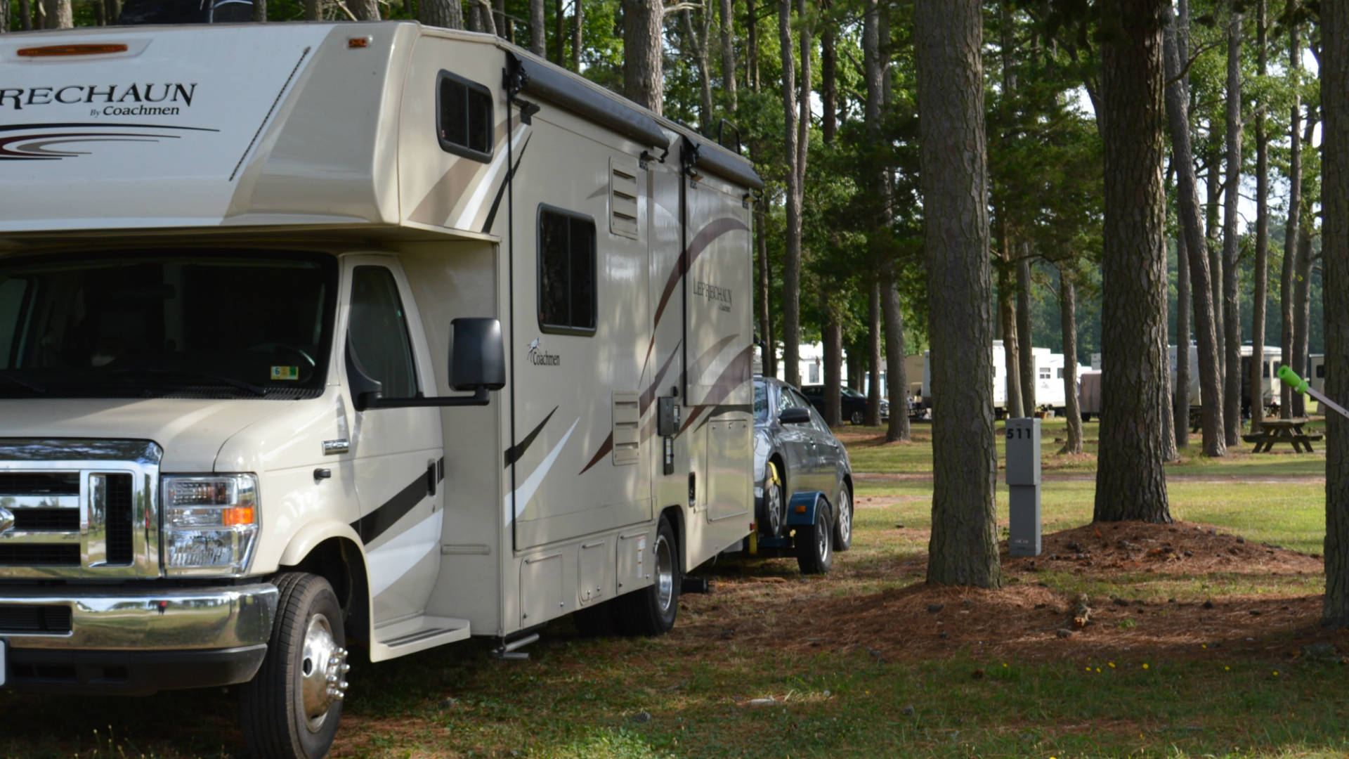 Three Ways to Tow a Car Behind Your RV